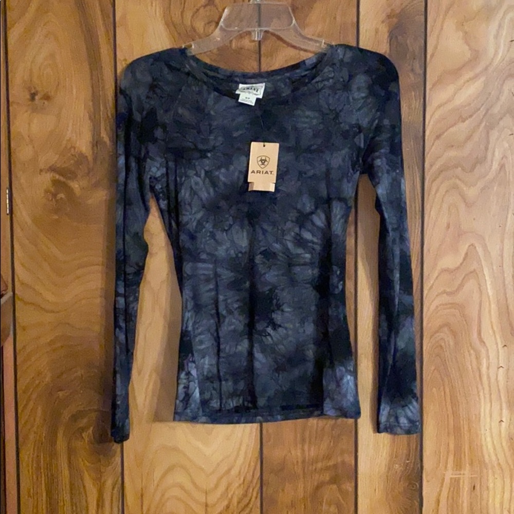 Ariat NWT Top